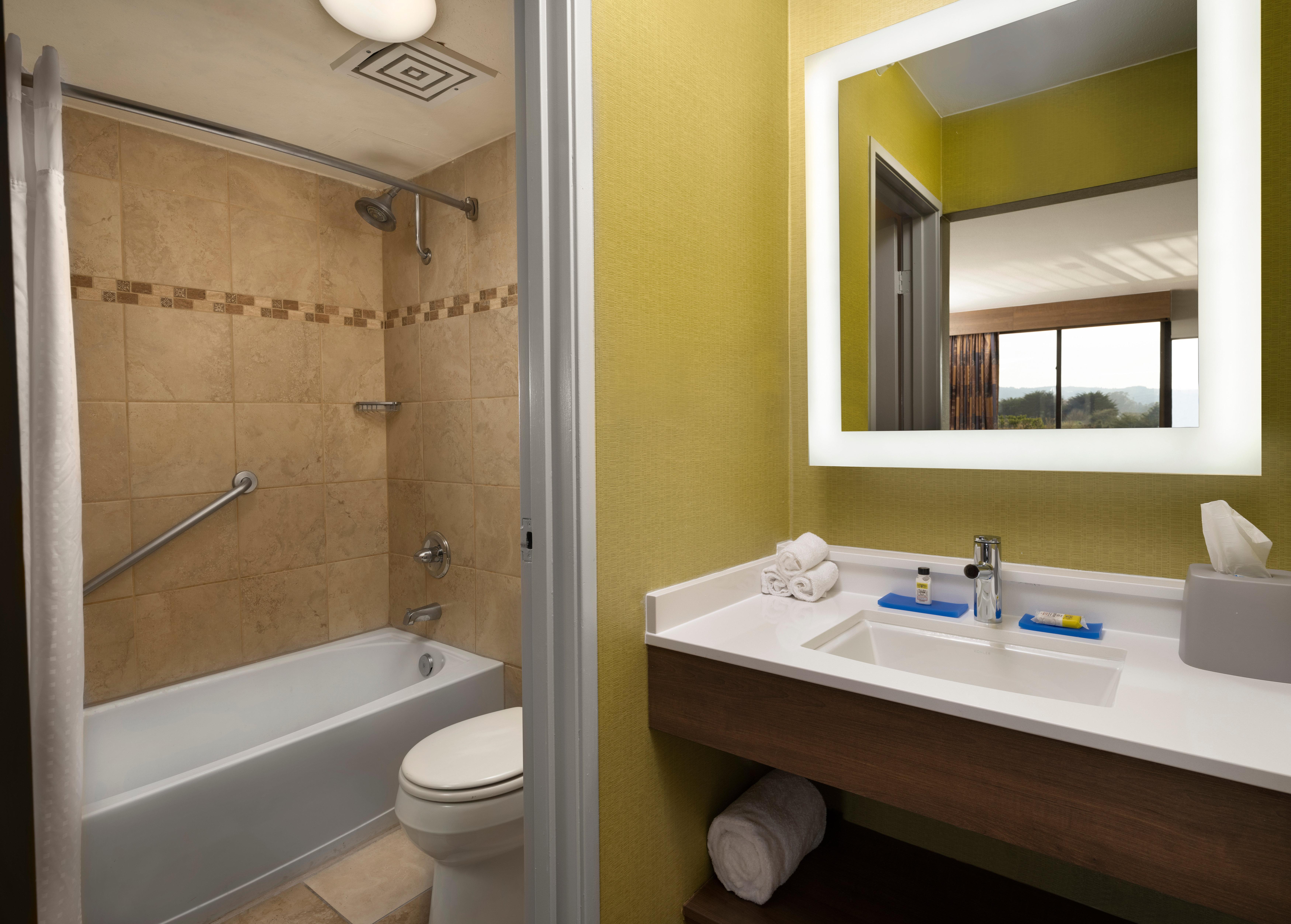 Holiday Inn Express At Monterey Bay By Ihg Seaside Kültér fotó
