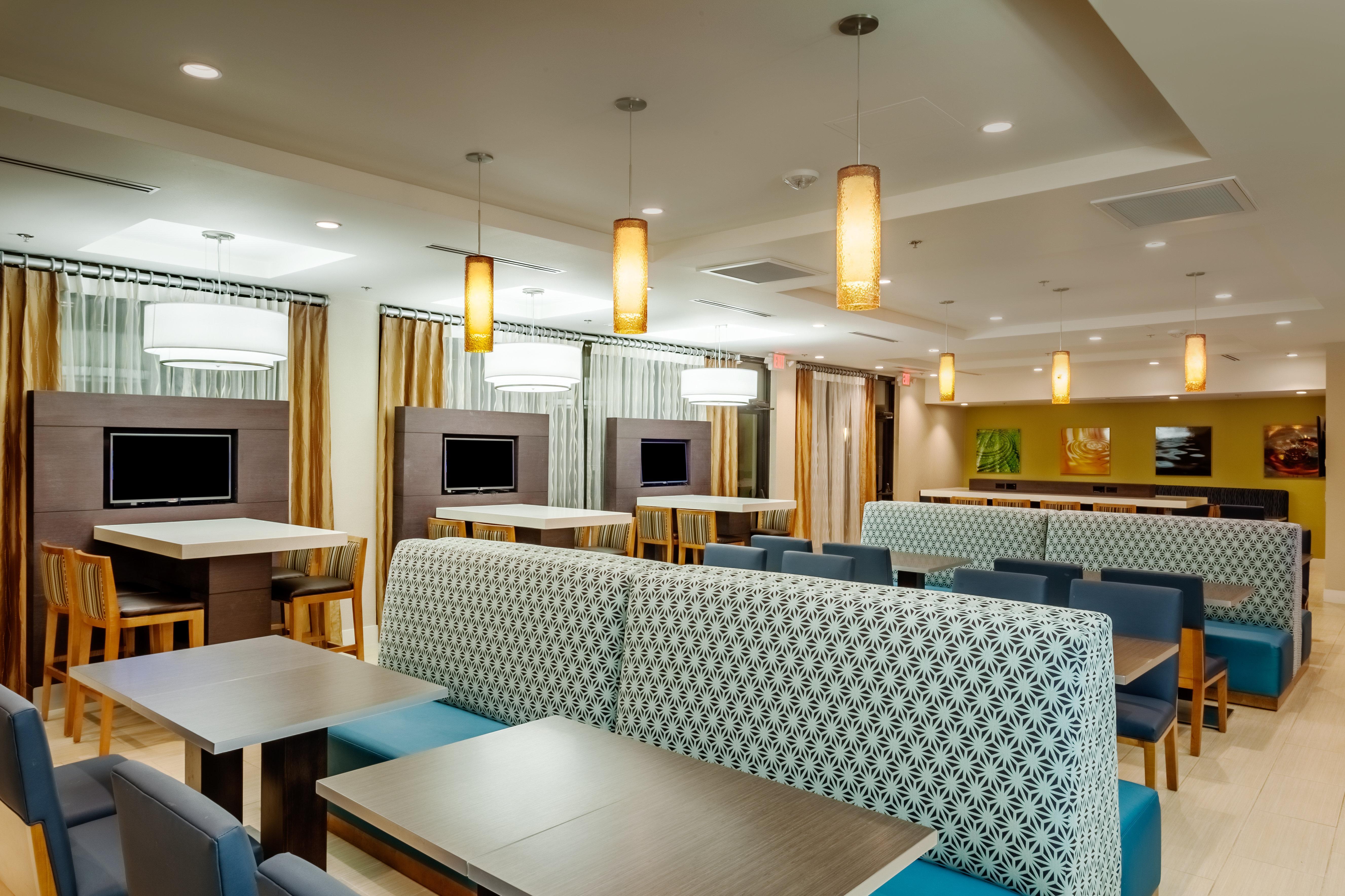 Holiday Inn Express At Monterey Bay By Ihg Seaside Kültér fotó