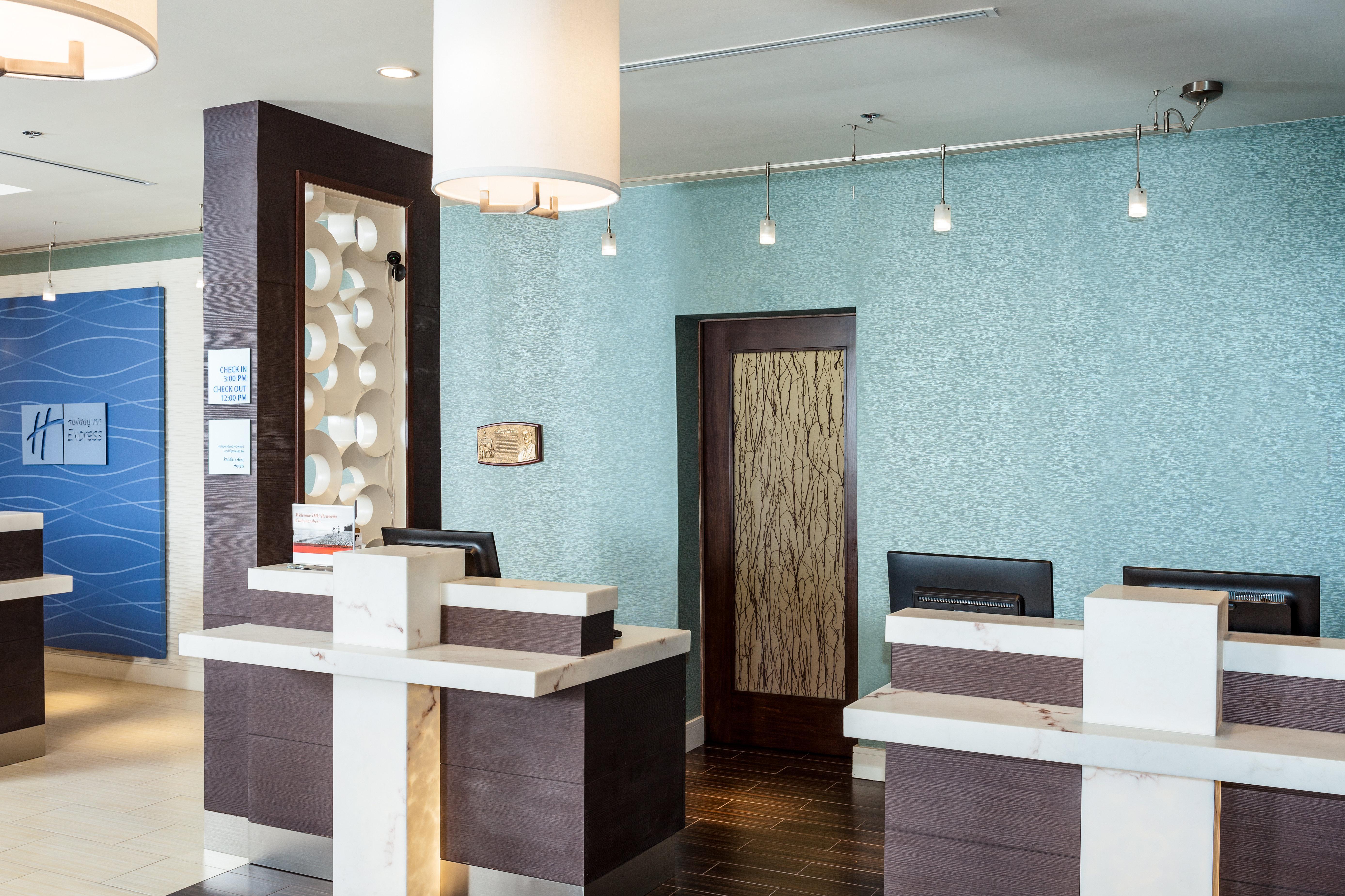 Holiday Inn Express At Monterey Bay By Ihg Seaside Kültér fotó